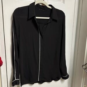 T Tahari contrast piping blouse xs